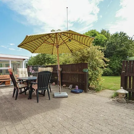 Nice In W/ 2 Bedrooms Hébergement de vacances *